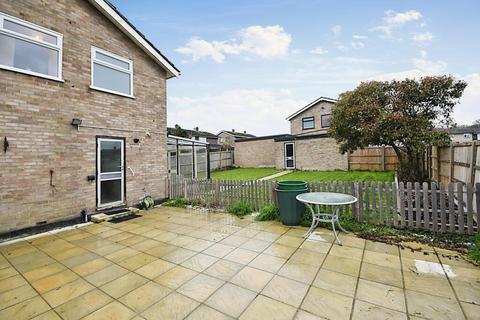 3 bedroom semi-detached house for sale, Outwood Common Road, Billericay CM11