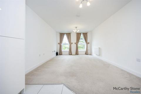 undefined, Hindhead Knoll, Walnut Tree, Milton Keynes