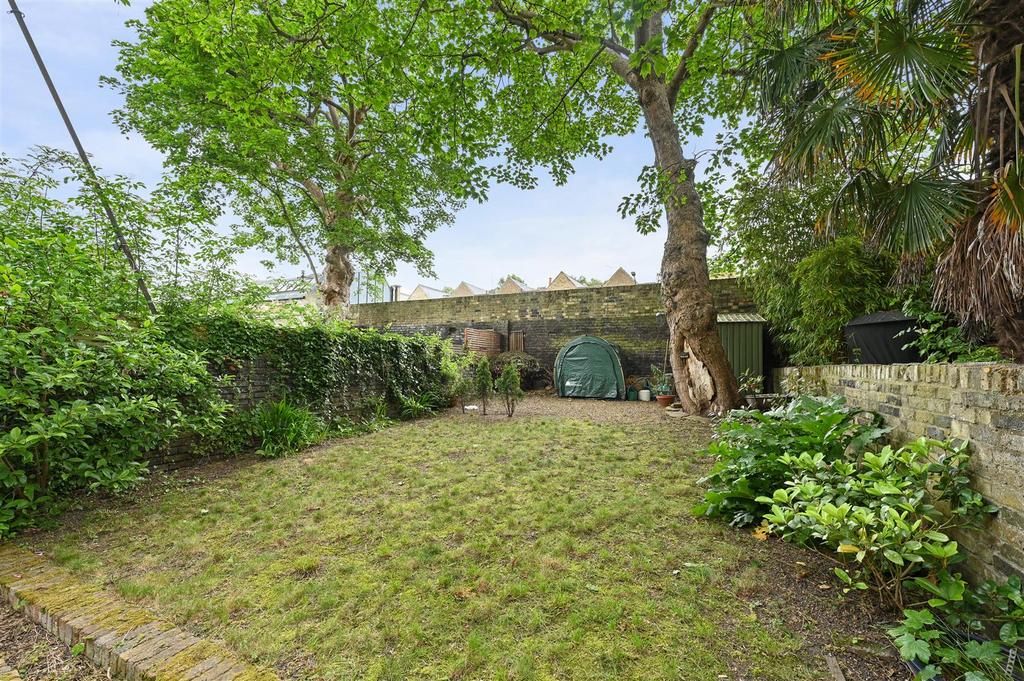Hammersmith Grove - Garden B3 (1).JPG