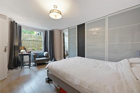 2 bedroom flat for sale, Hammersmith Grove, London W6
