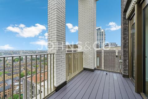 3 bedroom apartment for sale, Boxwood Gardens, London E1W