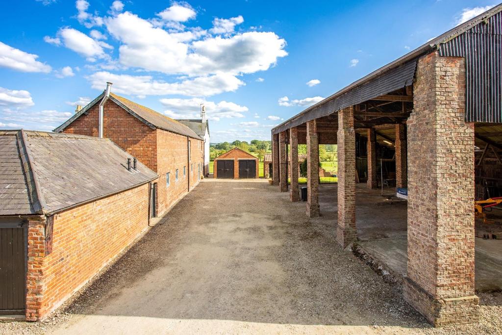 Riggs Farm Externals-M94 A8451.jpg