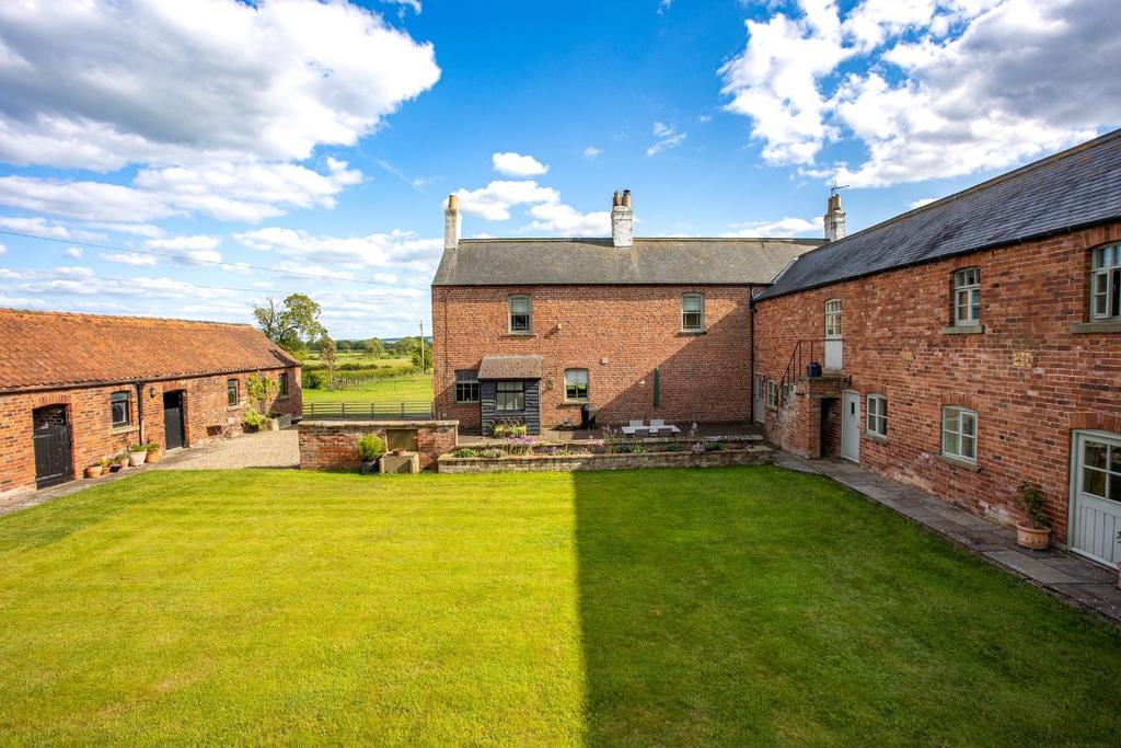 Riggs Farm Externals-M94 A8475.jpg