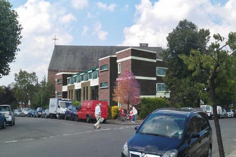Mixed use to rent, Cranbourne Gardens London NW11 0HS London NW11 0HS