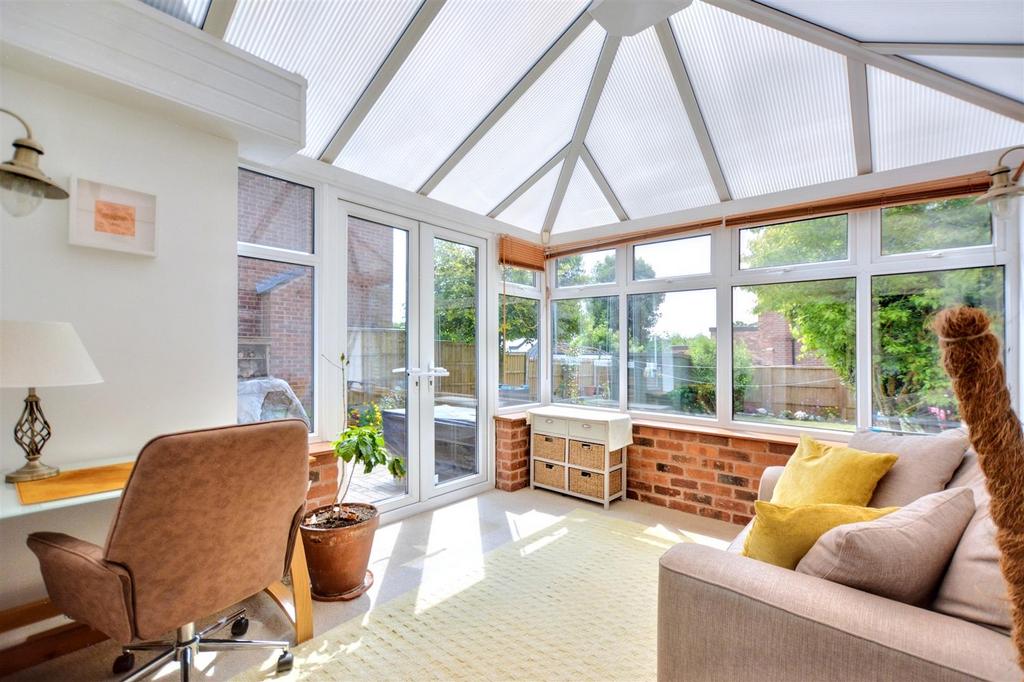 Conservatory 1.jpeg