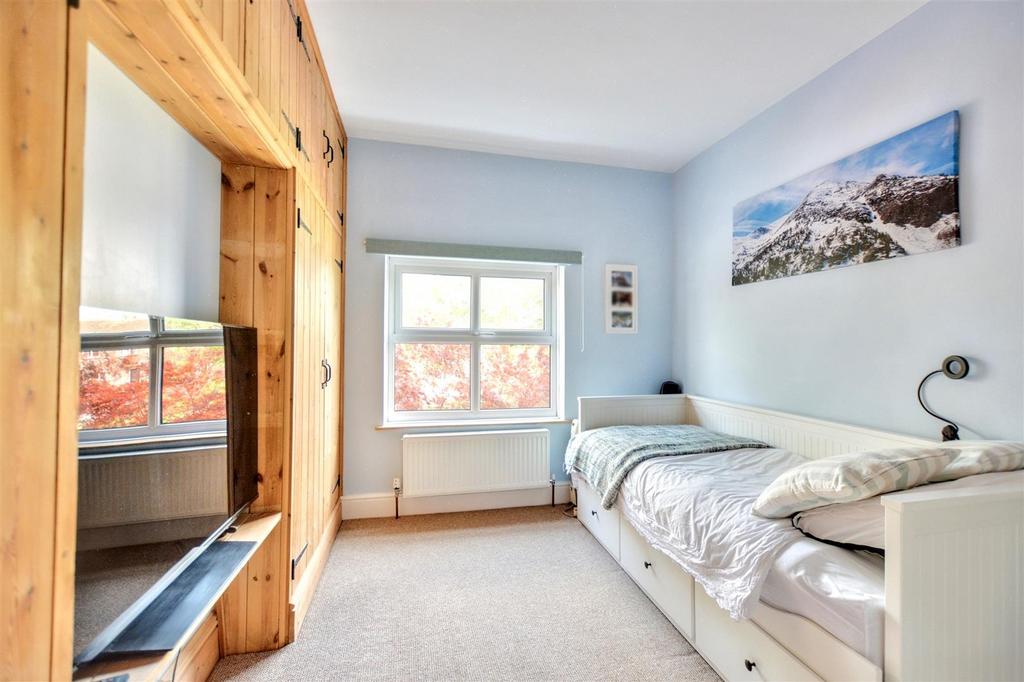 Bedroom 2 3.jpeg
