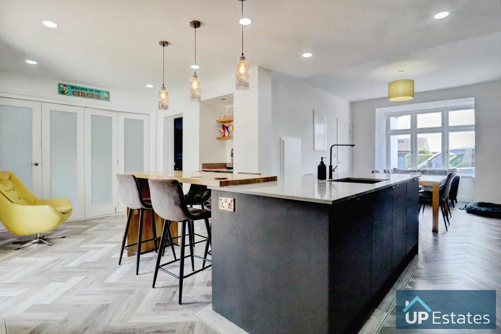 Kitchen/living/diner