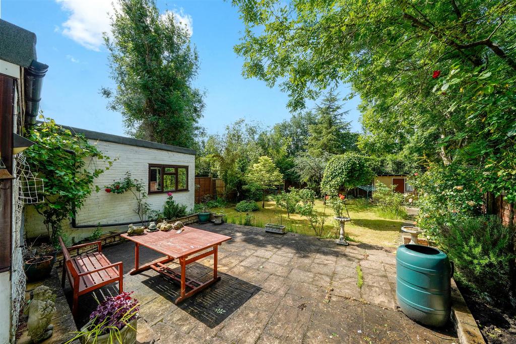 136 Cavendish Avenue - 1 QYBvqx TRAJe Kqj GHy Pf.jpg