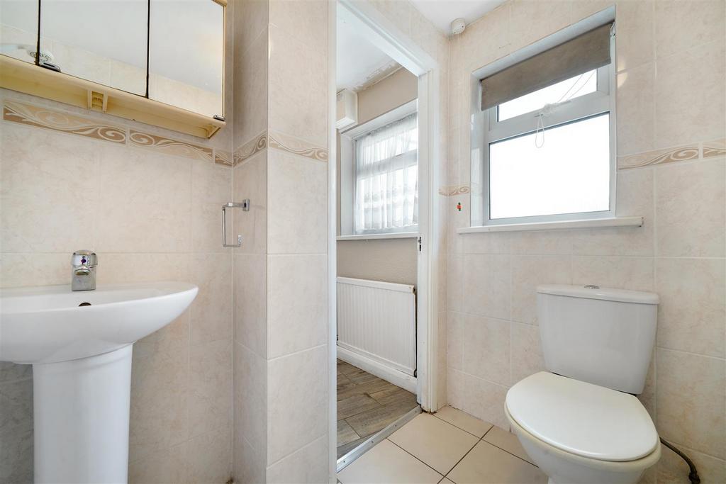 136 Cavendish Avenue - z X96 C0 OKEJNz Fg WXt BIR.jpg