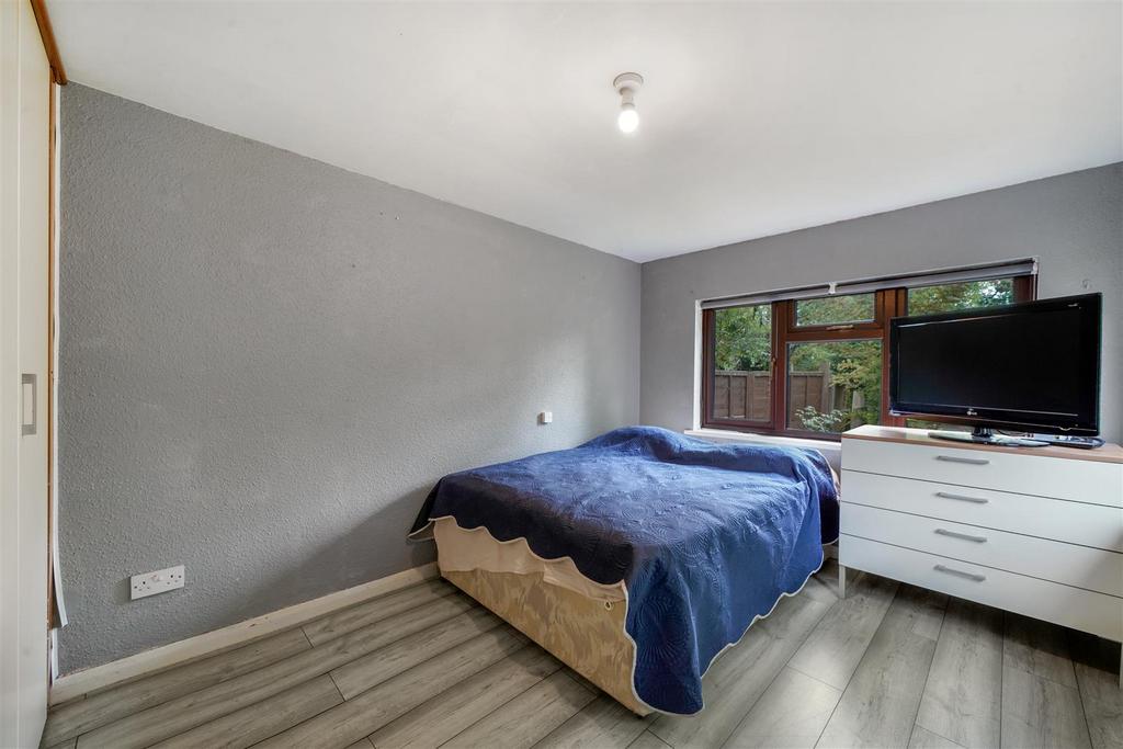 136 Cavendish Avenue - O1 Xs JQk43 Z0hk0j Dc5 Tc.jpg