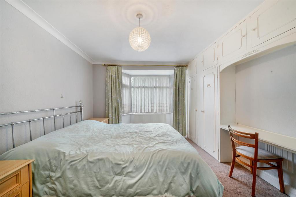 136 Cavendish Avenue - e AYe AVjqc Hz9a LZL5 Nxm.jpg