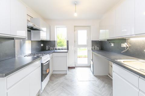 19 Beckermet Gardens, Barrow-in-furness, LA14 4NF