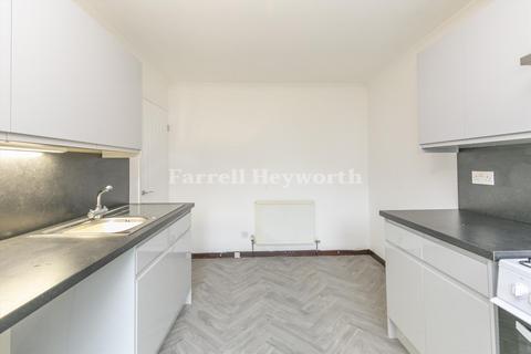 19 Beckermet Gardens, Barrow-in-furness, LA14 4NF