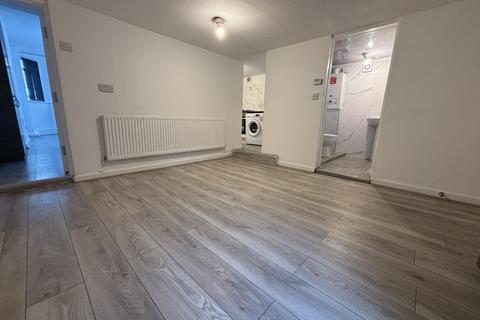 Osborne Road, M19 2DT