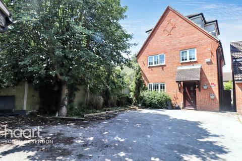 undefined, Laurel Drive, South Ockendon