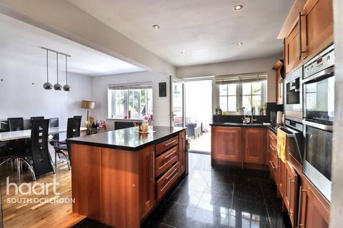undefined, Laurel Drive, South Ockendon
