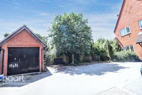 undefined, Laurel Drive, South Ockendon