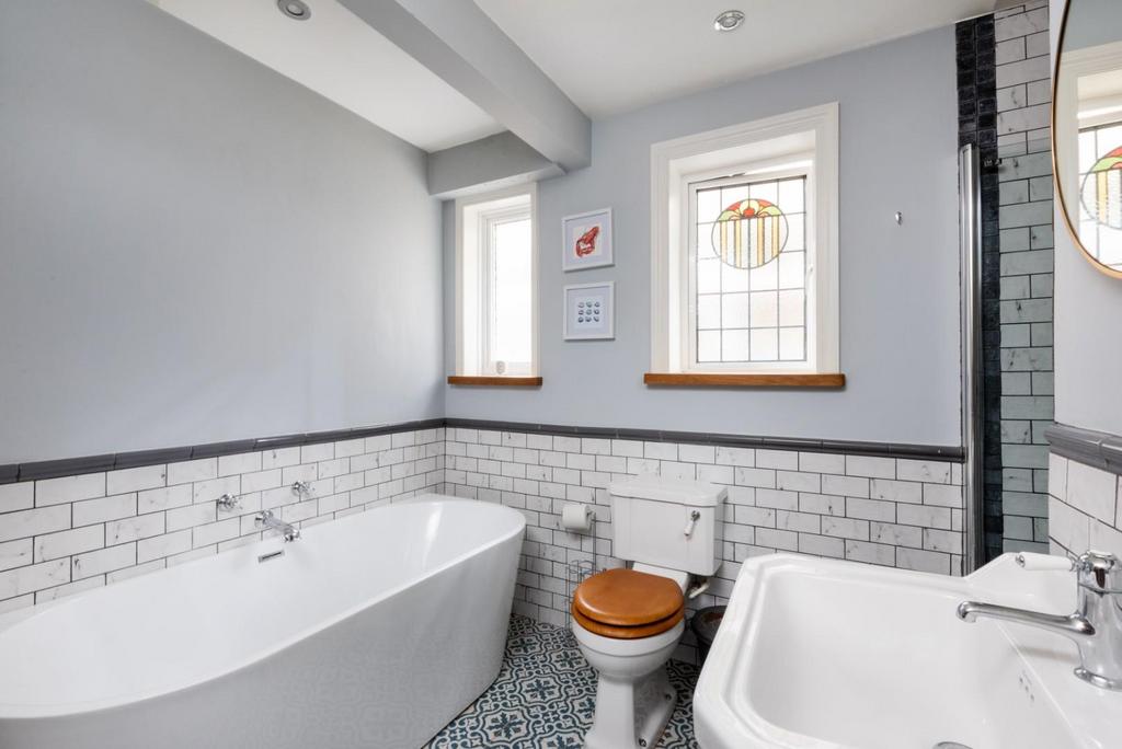 65 Englishcombe Lane, Bath, BA2 2 EE-23.jpg