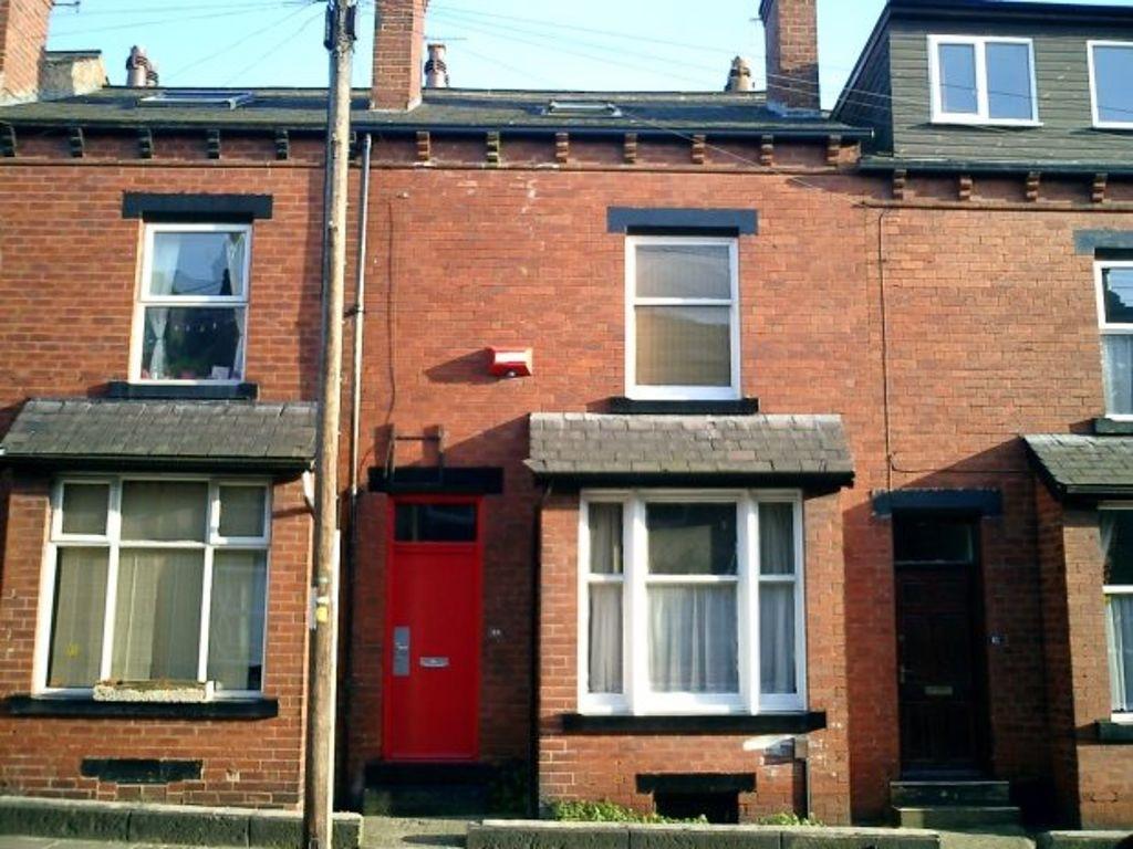Charming traditional brick terraced house with ...