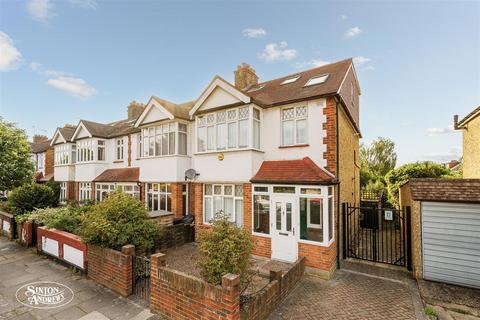 20 Erlesmere Gardens, London, W13 9TY