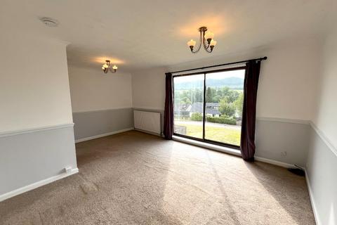 3 bedroom terraced house to rent, Cromartie Drive, Strathpeffer, IV14
