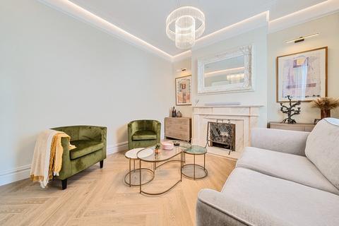 34 Jasmine Grove, London, SE20 8JW
