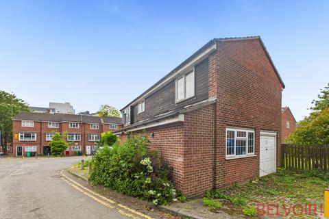 4 bedroom end of terrace house for sale