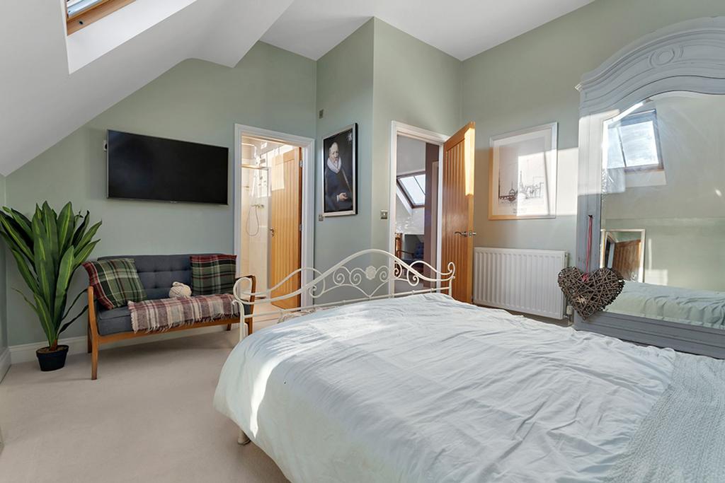Guest Bedroom