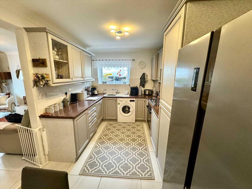 Kitchen (Lower