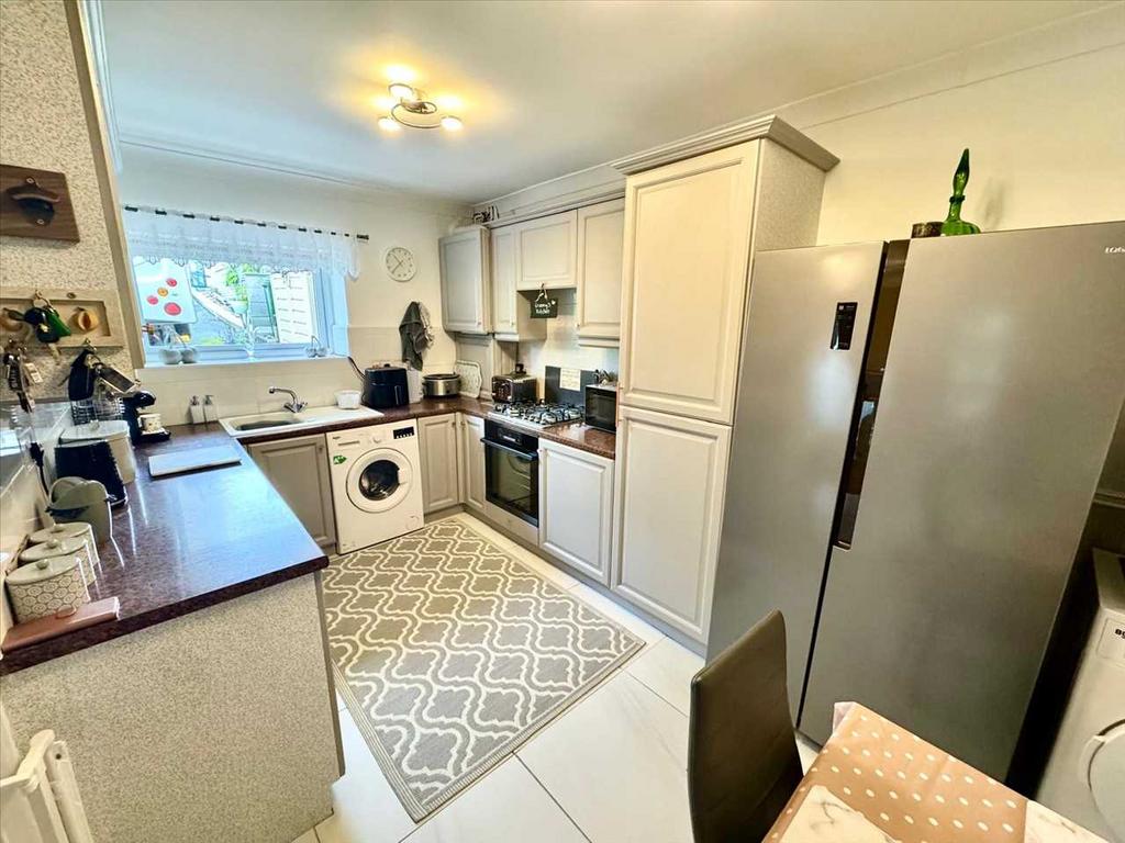 Kitchen (Lower
