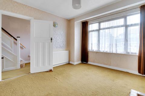 6 Leven Way, Hayes, UB3 2SR