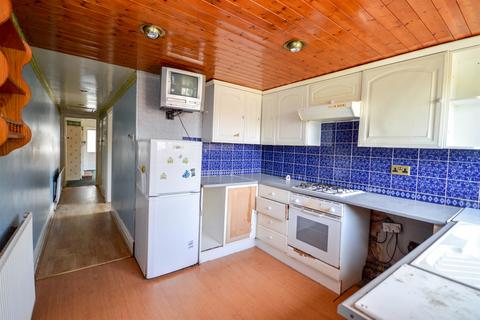 3 bedroom flat for sale, 177a Two Ball Lonnen