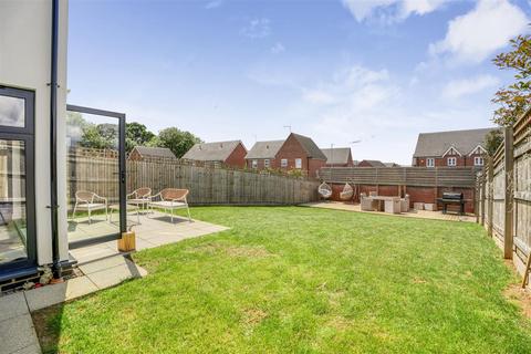 4 bedroom detached house for sale, Boughton Hill Gardens, Northampton