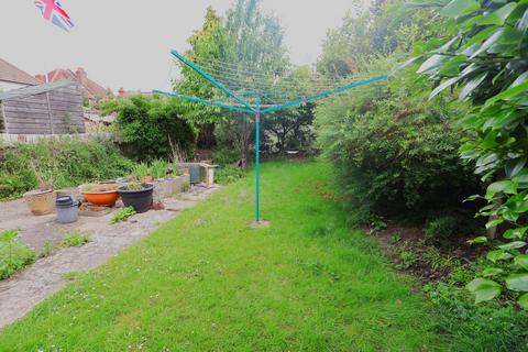 3 bedroom semi-detached house for sale, Great potential ! Heysham Road, Southampton