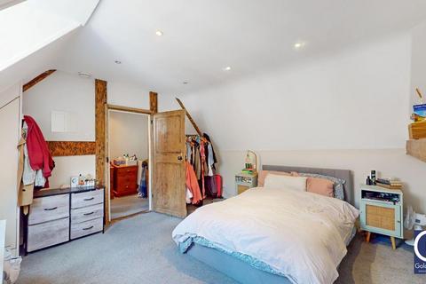 1 bedroom apartment to rent, Brewers Lane, Richmond, TW9