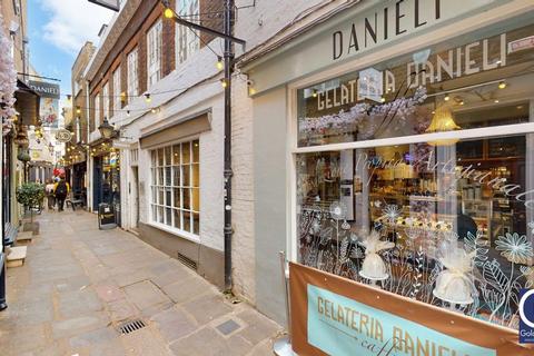 1 bedroom apartment to rent, Brewers Lane, Richmond, TW9