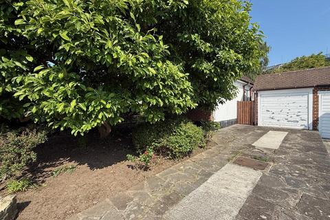 3 bedroom detached bungalow for sale, Burses Way, Hutton, Brentwood