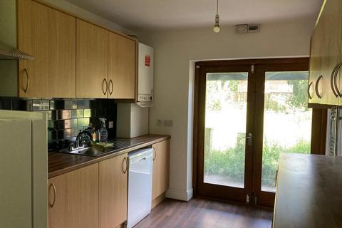 4 bedroom detached house to rent, The Vale, Golders Green