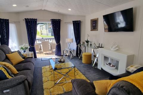 undefined, Two Bed Private Sale Delta Langford (40x13) 2019 Woodlands Lodge Retreat, New Quay SA45