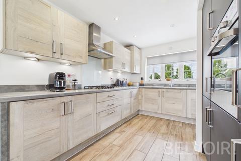 4 bedroom detached house for sale, Price Close, Shrewsbury, SY2