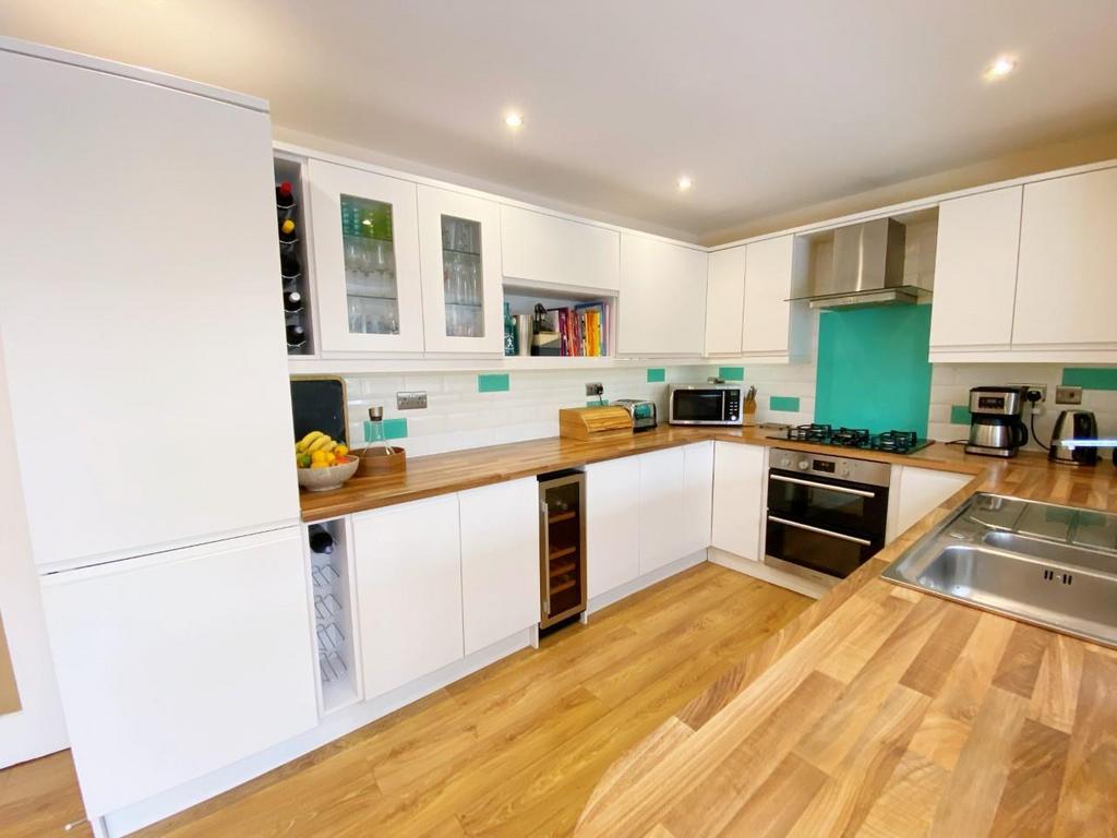 Kitchen/Family Room
