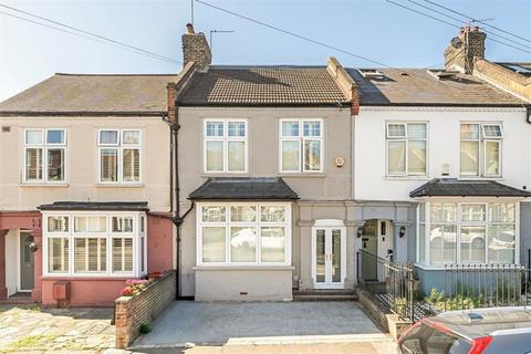 15 Halons Road, London, SE9 5BS