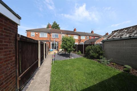 3 bedroom terraced house for sale, Endyke Lane