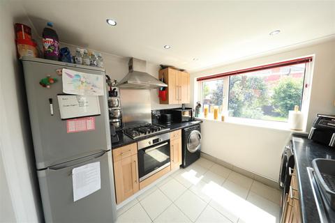 3 bedroom terraced house for sale, Endyke Lane