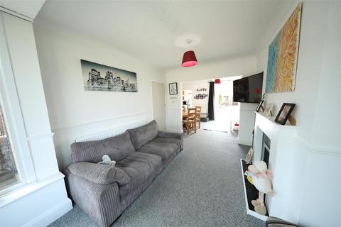 3 bedroom terraced house for sale, Endyke Lane