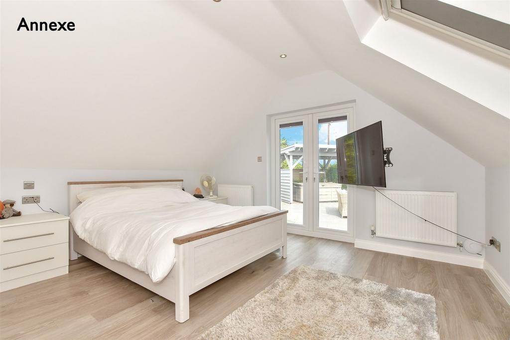 Annexe Bedroom 1