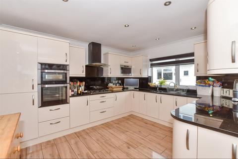5 bedroom detached house for sale, Canterbury, Kent