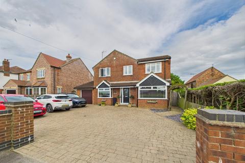 4 bedroom detached house for sale, Beverley Road, Hutton Cranswick, YO25 9PQ