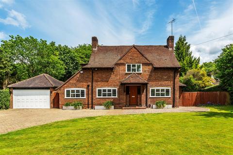 4 bedroom detached house for sale, CRAMPSHAW LANE, ASHTEAD, KT21
