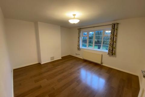 2 bedroom flat to rent, 2 Bedroom Flat – Beverley Court , Western Road, N2